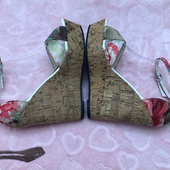 Dots Celia Mid Wedge platform Open Toe Sandal - Picture 4 of 5